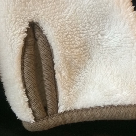 Furry jacket - Picture 3 of 6